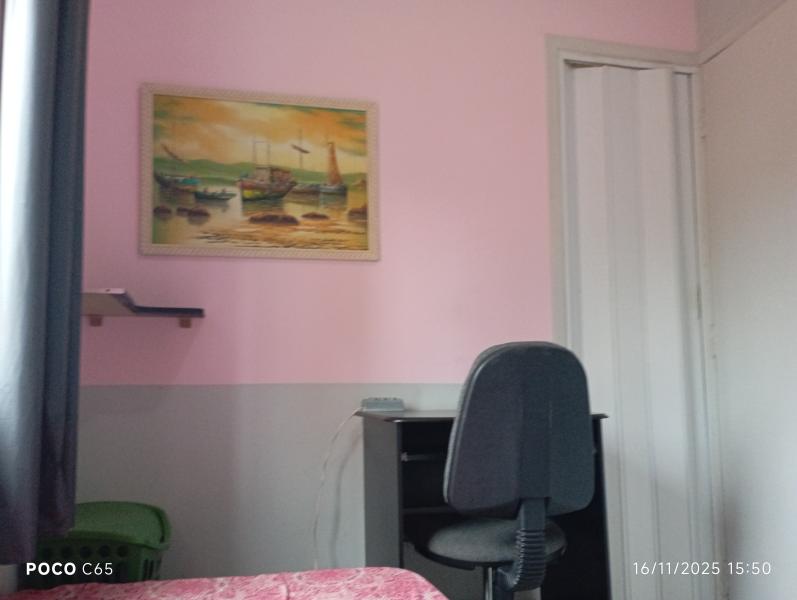 Imagem 2 da galeria do anúncio: Quarto Mobiliado,banheiro privativo Metro