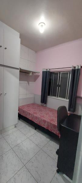 Imagem 1 da galeria do anúncio: Quarto Mobiliado,banheiro privativo Metro