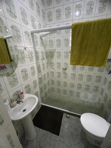 Imagem 4 da galeria do anúncio: Quarto com banheiro privativo