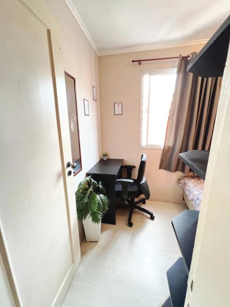 Imagem 2 da galeria do anúncio: Quarto individual - Pagou, morou - SOMENTE MULHERES