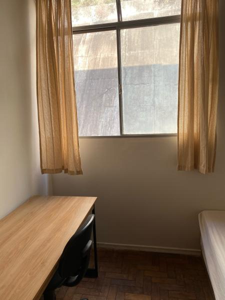 Imagem 7 da galeria do anúncio: Quarto no sion