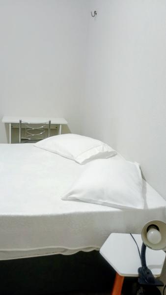 Imagem 3 da galeria do anúncio: Suite  com banheiro privativo