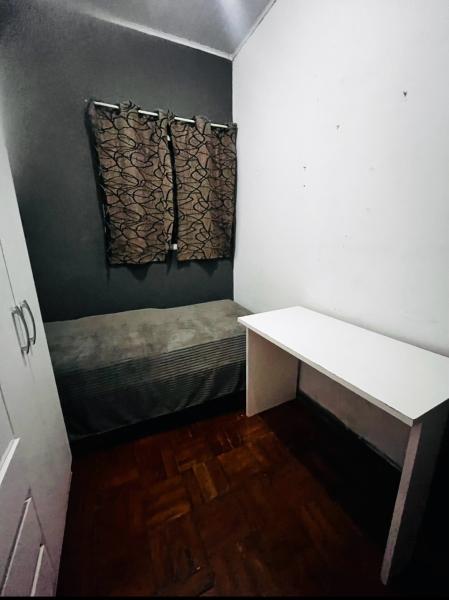 Imagem 1 da galeria do anúncio: Aluga-se quarto solteiro