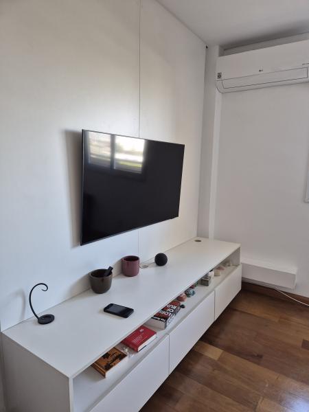 Imagem 2 da galeria do anúncio: Quarto e banheiro individuais mobilizados.