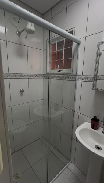 Imagem 4 da galeria do anúncio: Edicula para 4 pessoas l LEIA A DESCRIÇÃO