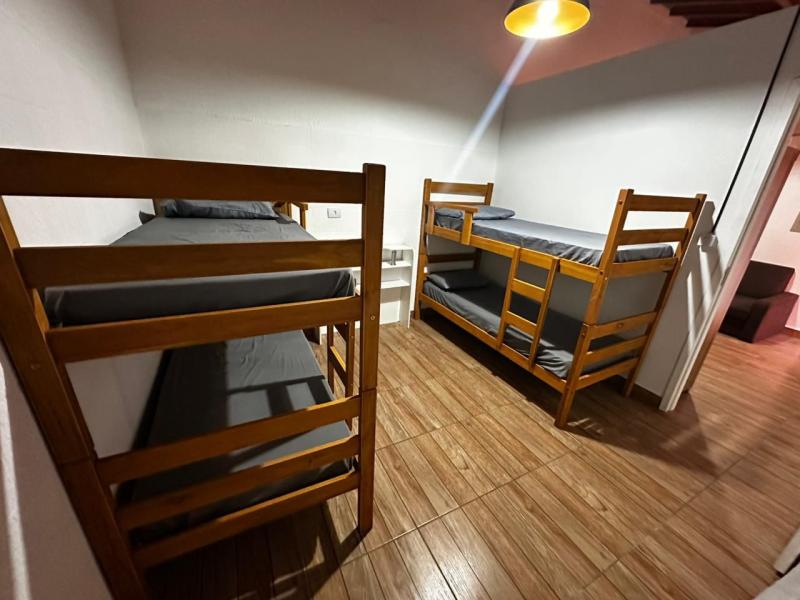 Imagem 1 da galeria do anúncio: Edicula para 4 pessoas l LEIA A DESCRIÇÃO