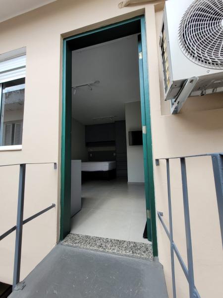 Imagem 11 da galeria do anúncio: Studio lindo e  mobiliado em casa compartilhada