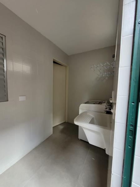 Imagem 9 da galeria do anúncio: Studio lindo e  mobiliado em casa compartilhada