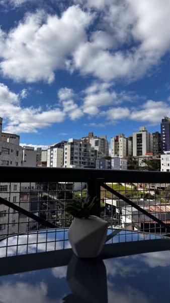 Imagem 6 da galeria do anúncio: Quarto amplo-banheiro privado-Apto arejado