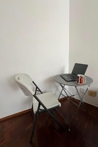 Imagem 11 da galeria do anúncio: Quarto amplo-banheiro privado-Apto arejado