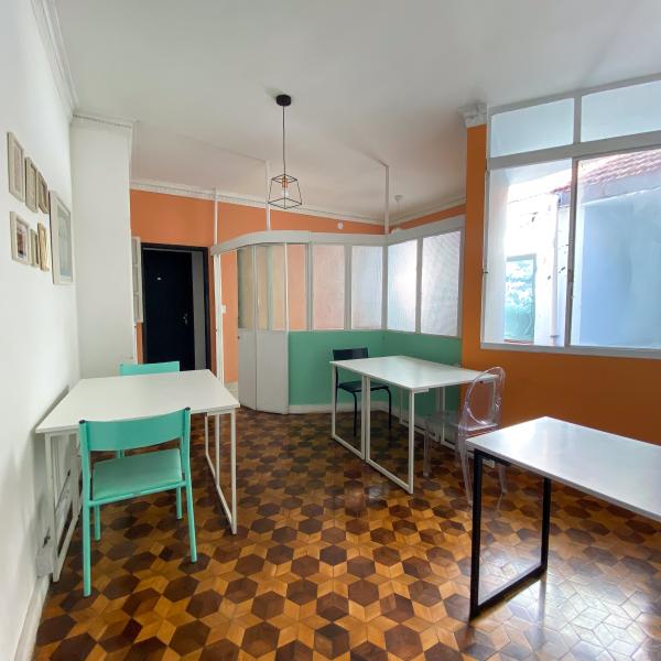 Imagem 7 da galeria do anúncio: QUARTO NA FRENTE DA UFRGS