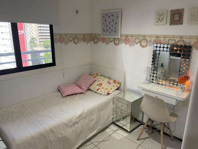 Imagem 2 da galeria do anúncio: suite mobilhada para mocas de bom godto