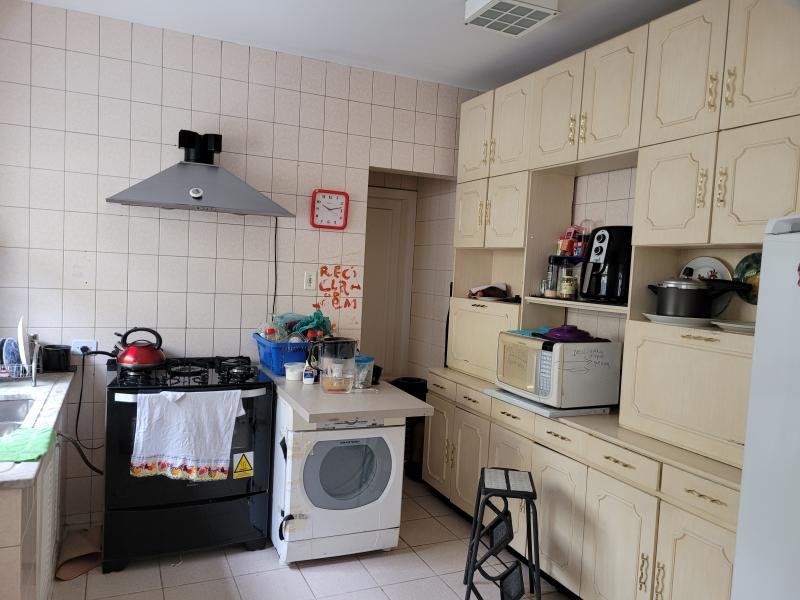 Imagem 10 da galeria do anúncio: residência, Familiar ,Feminina .