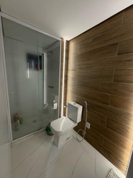 Imagem 9 da galeria do anúncio: suíte em frente ao mar