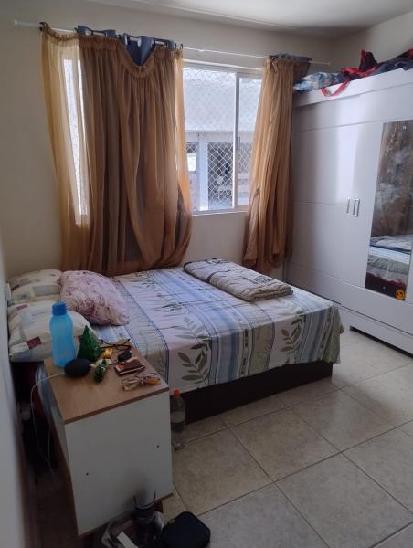 Imagem 4 da galeria do anúncio: Quarto na Trindade em Apto grande