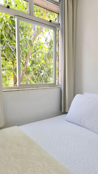 Imagem 4 da galeria do anúncio: Quarto masculino ao lado do Pátio Savassi