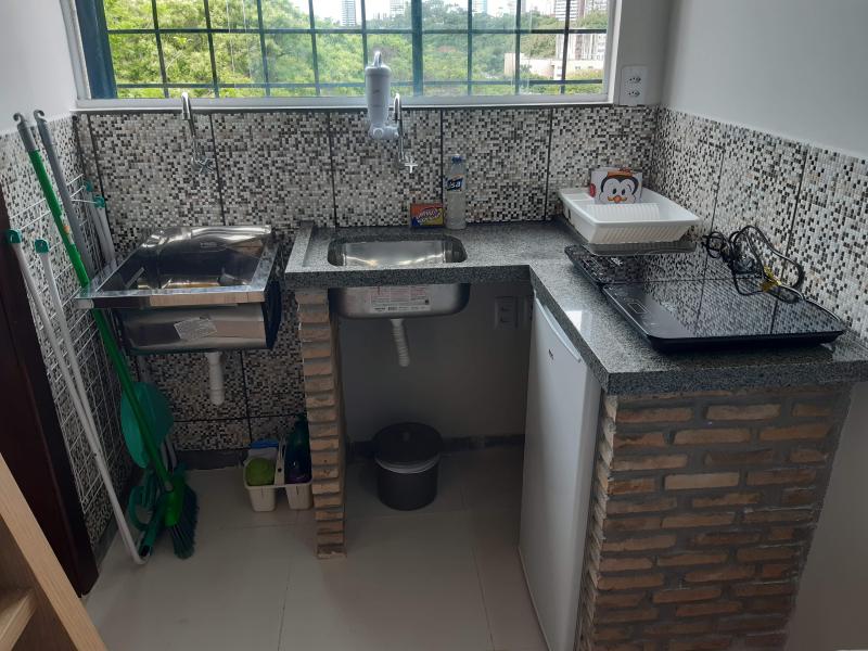 Imagem 6 da galeria do anúncio: KITNET Privativa Prox UFBA Ondina