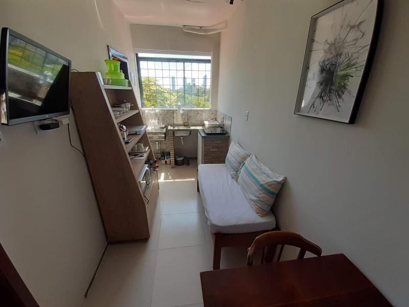 Imagem 1 da galeria do anúncio: KITNET Privativa Prox UFBA Ondina