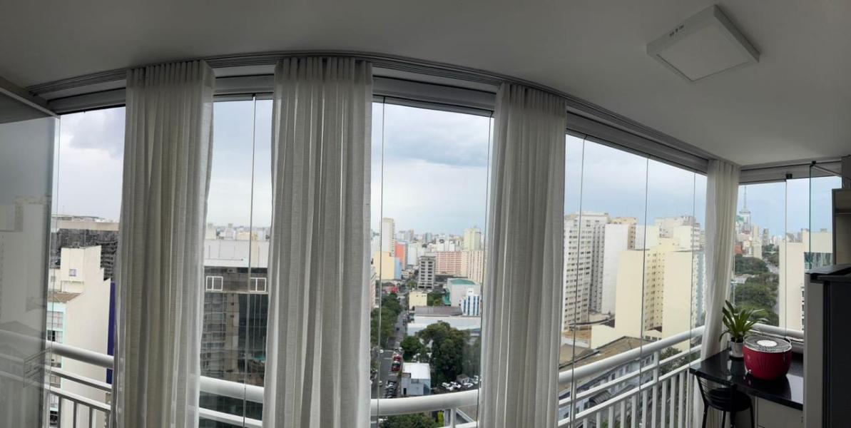 Imagem 11 da galeria do anúncio: Quarto espaçoso com banheiro privativo em condomínio Club.