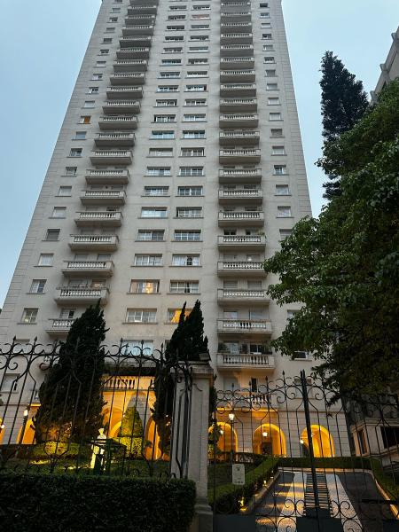 Imagem 1 da galeria do anúncio: Quarto mobiliado para locação – Oscar Freire