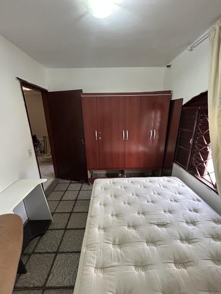 Imagem 3 da galeria do anúncio: Quarto em casa na 707 Sul