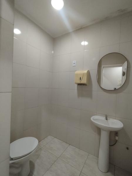 Imagem 15 da galeria do anúncio: Quarto individual mobiliado no Moinhos de vento