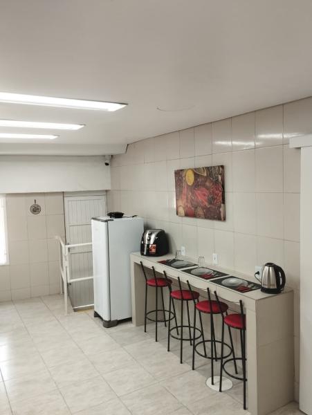 Imagem 9 da galeria do anúncio: Quarto individual mobiliado no Moinhos de vento