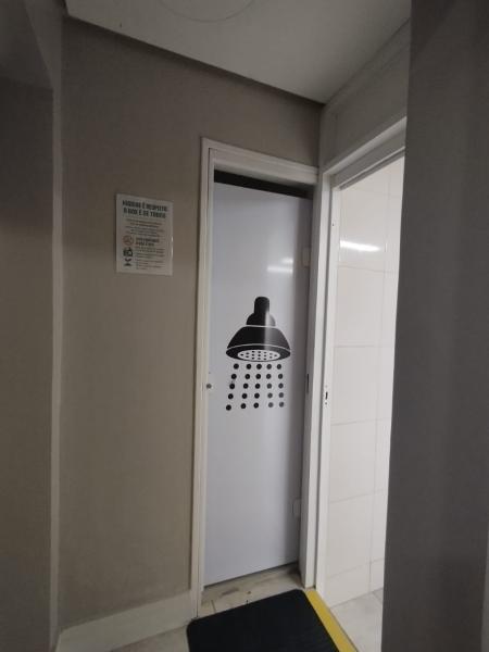 Imagem 14 da galeria do anúncio: Quarto individual mobiliado no Moinhos de vento