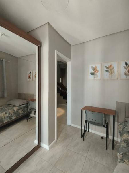 Imagem 7 da galeria do anúncio: Quarto individual mobiliado no Moinhos de vento