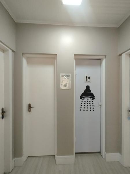 Imagem 13 da galeria do anúncio: Quarto individual mobiliado no Moinhos de vento