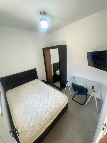 Imagem 11 da galeria do anúncio: Suíte Mobiliada na Vila Mariana perto do metrô St. Cruz