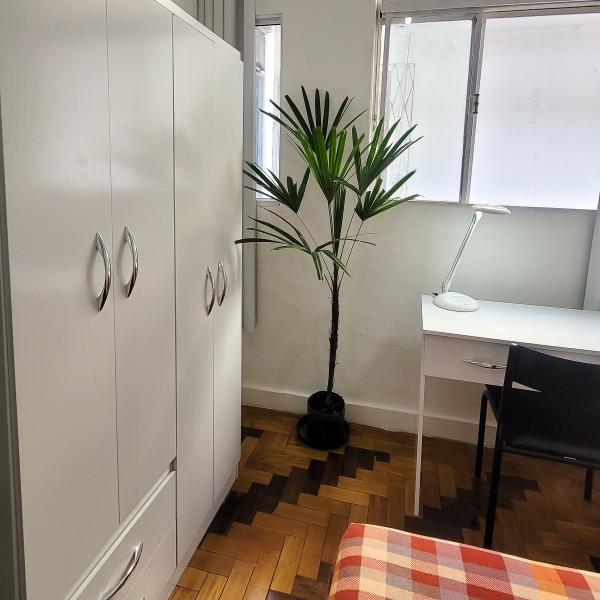 Imagem 2 da galeria do anúncio: QUARTO NA FRENTE DA UFRGS CENTRO