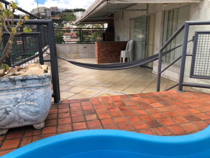 Imagem 5 da galeria do anúncio: ✨ ALUGO QUARTO NA COBERTURA – COMPLETA