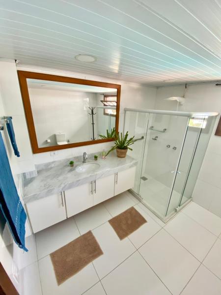 Imagem 6 da galeria do anúncio: SUITE COMFORTÁVEL  NA PRAIA DO RECREIO