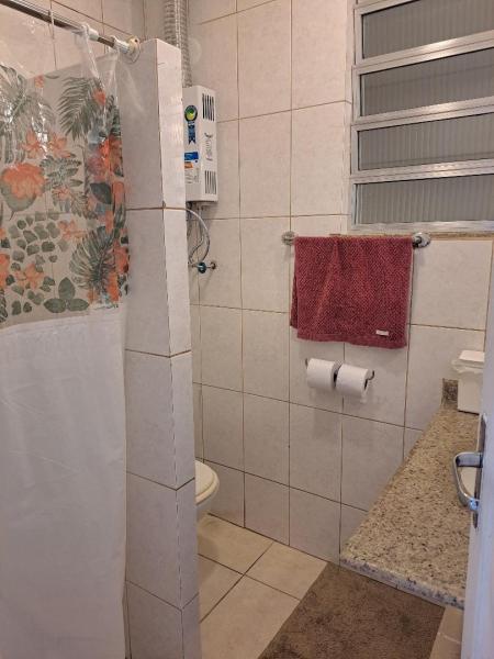 Imagem 3 da galeria do anúncio: 01 Quarto em ambiente familiar compartilhado