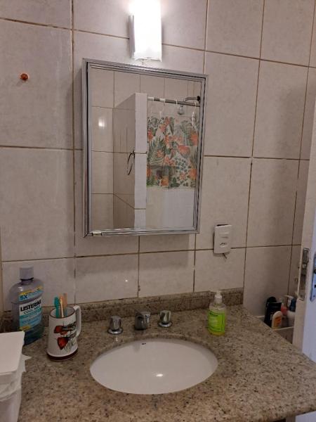 Imagem 4 da galeria do anúncio: 01 Quarto em ambiente familiar compartilhado