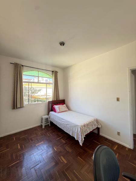 Imagem 5 da galeria do anúncio: Todas as contas inclusas - quarto enorme no Sagrada Família