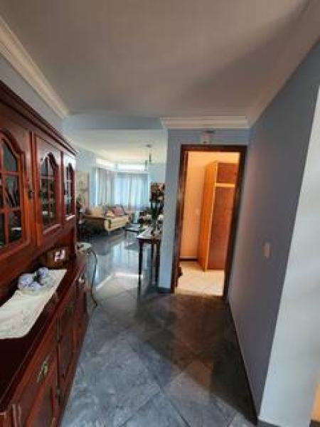 Imagem 16 da galeria do anúncio: Casa de Família Acadêmica – Tudo Incluso + Limpeza + Garagem