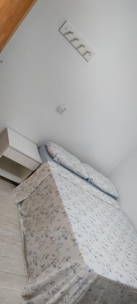 Imagem 2 da galeria do anúncio: Alugo quarto individual