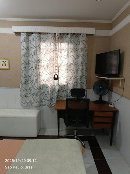 Imagem 17 da galeria do anúncio: Suíte em casarão com piscina próxima ao metrô