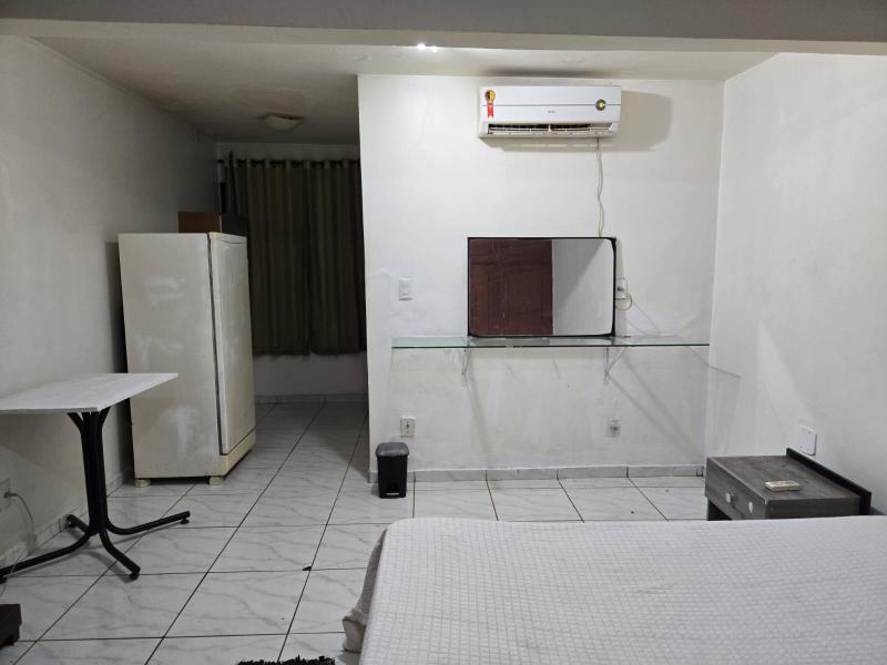 Imagem 4 da galeria do anúncio: Suíte mobiliada