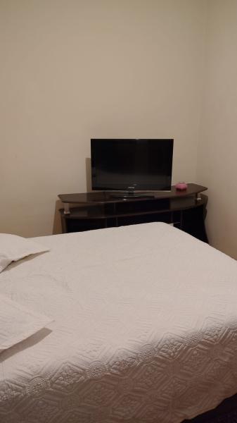 Imagem 2 da galeria do anúncio: Quarto  Casal ou individual no CORAÇÃO DE JESUS/LUXEMBURGO