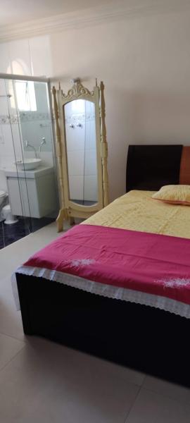 Imagem 3 da galeria do anúncio: EXCELENTE QUARTO MOBILIADO