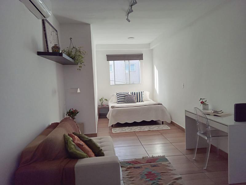 Imagem 2 da galeria do anúncio: Kitnete mobiliada/Água Branca/Lapa