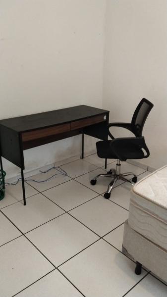 Imagem 2 da galeria do anúncio: Alugo quarto mobiliado no centro de Joinville