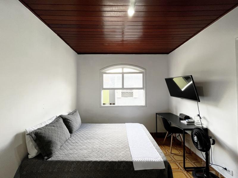 Imagem 1 da galeria do anúncio: [CAMPO BELO] Edícula completa e com entrada Independente