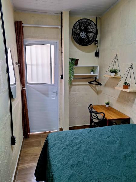 Imagem 7 da galeria do anúncio: Belissimo Quarto Individual Masculino em Santos