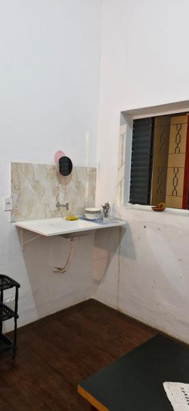 Imagem 3 da galeria do anúncio: Quarto Metrô Paraiso