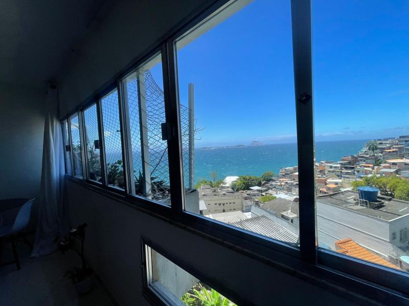 Imagem 1 da galeria do anúncio: Quarto individual vista pro mar