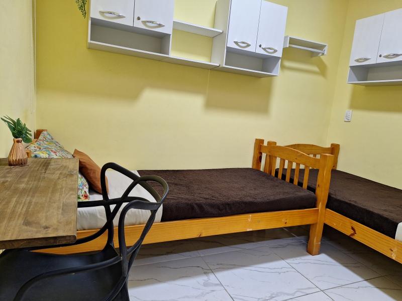 Imagem 7 da galeria do anúncio: LINDO QUARTO DUPLO COMPARTILHADO - MASCULINO EM SANTOS